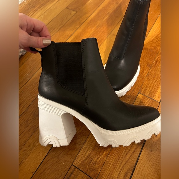 SOREL Womens Leather Pull On Chelsea Boots - Picture 16 of 16